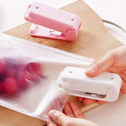 Mini Bag Sealer – Handheld Portable Heat Resealing Machine for Food Freshness Snacks Chips & Storage